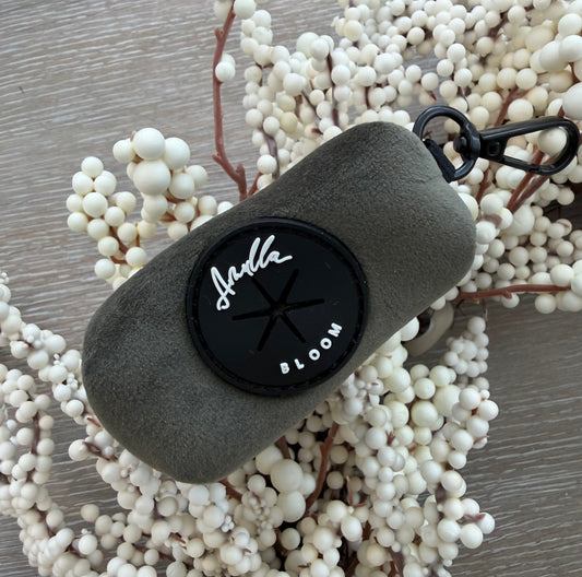 Moorland Muse Green Velvet Poo Bag Holder