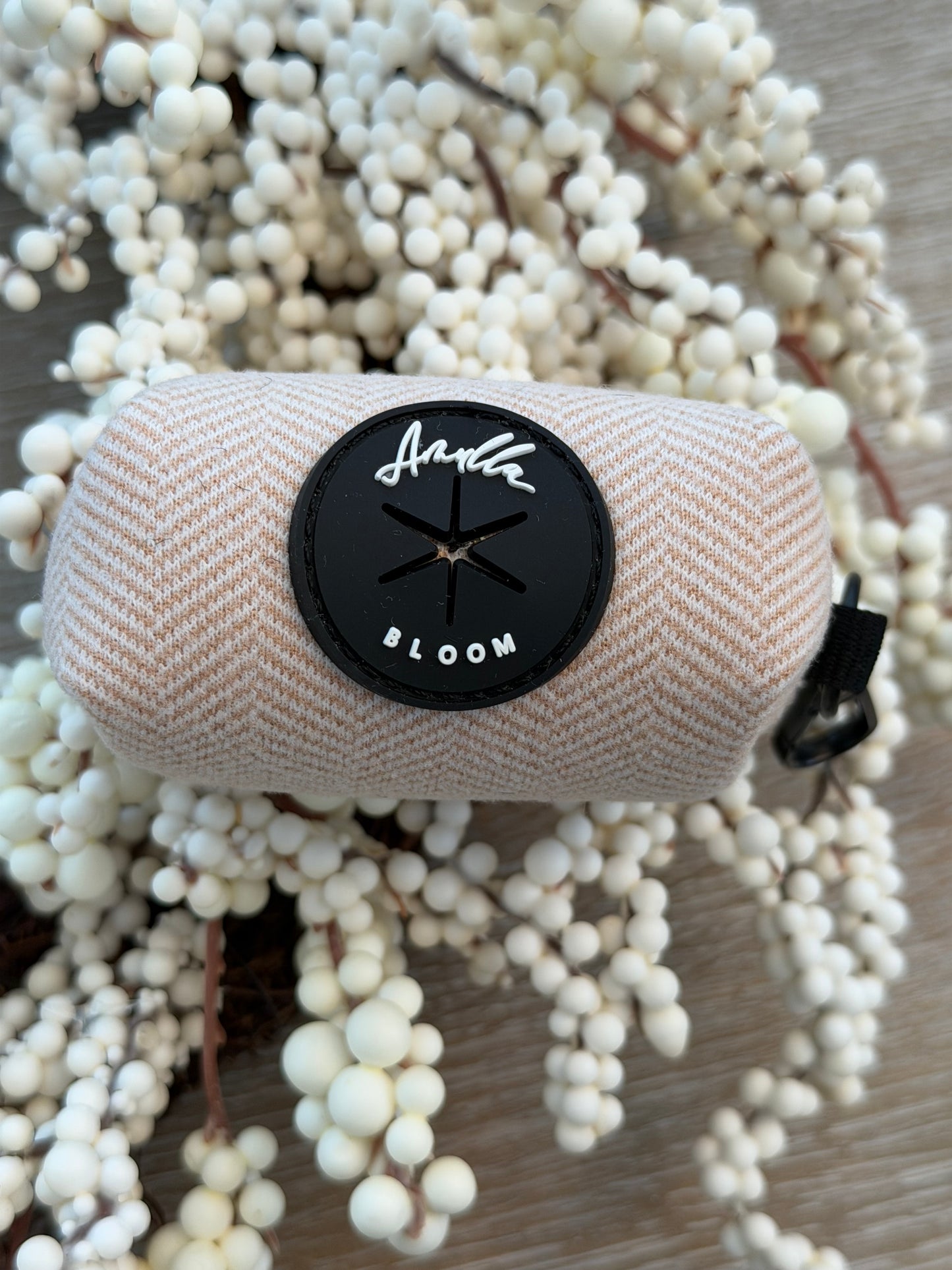 Entwilled Elegance Poo Bag Holder