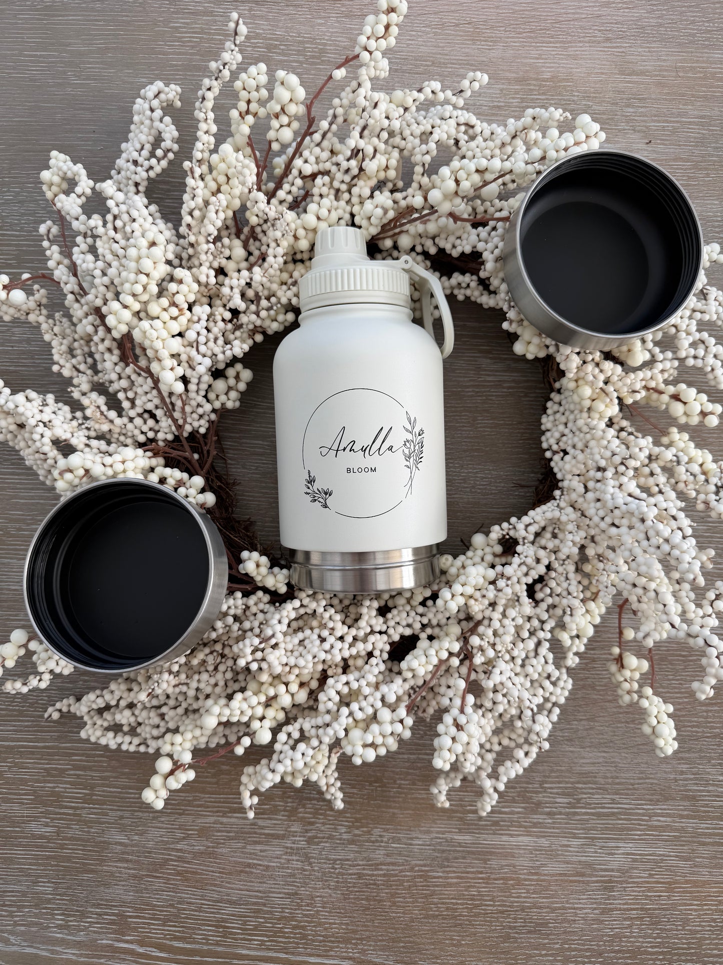 3-in-1 design 32 oz travel water bottle